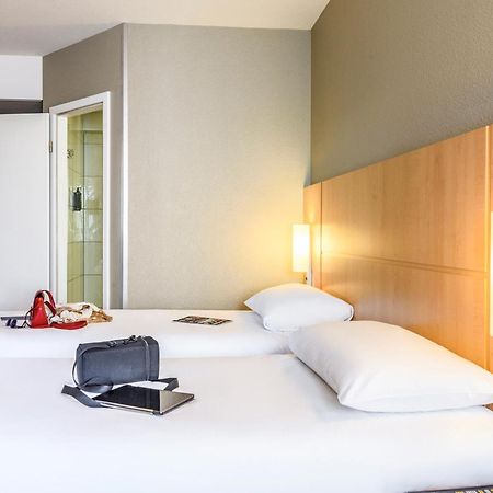 Ibis Lausanne Crissier Zewnętrze zdjęcie