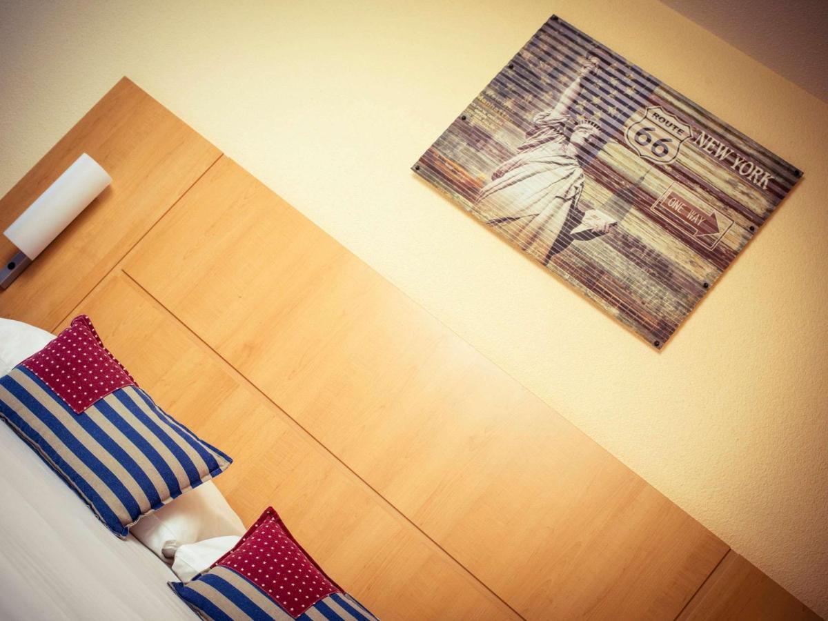 Ibis Lausanne Crissier Zewnętrze zdjęcie