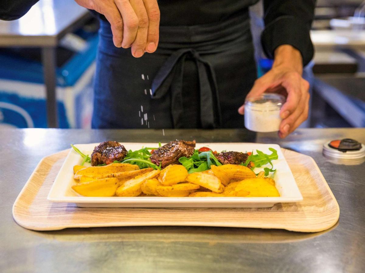 Ibis Lausanne Crissier Zewnętrze zdjęcie