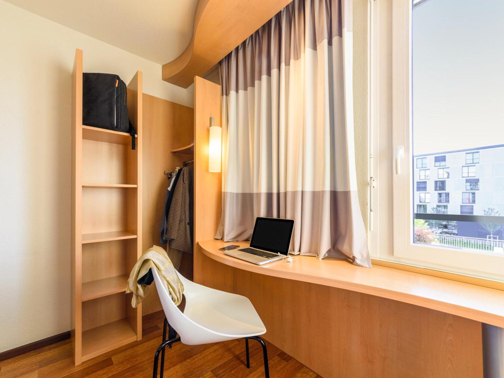 Ibis Lausanne Crissier Zewnętrze zdjęcie