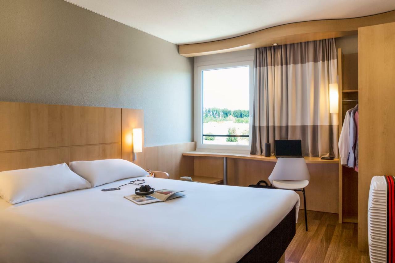Ibis Lausanne Crissier Zewnętrze zdjęcie