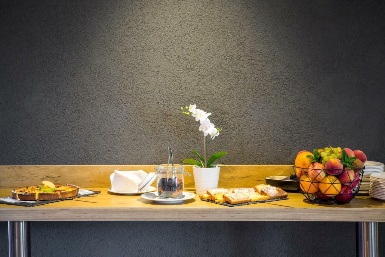 Ibis Lausanne Crissier Zewnętrze zdjęcie